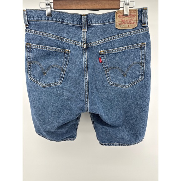 Levi's 505 Regular Fit Blue Denim Shorts Men's Size 34 - Picture 1 of 7